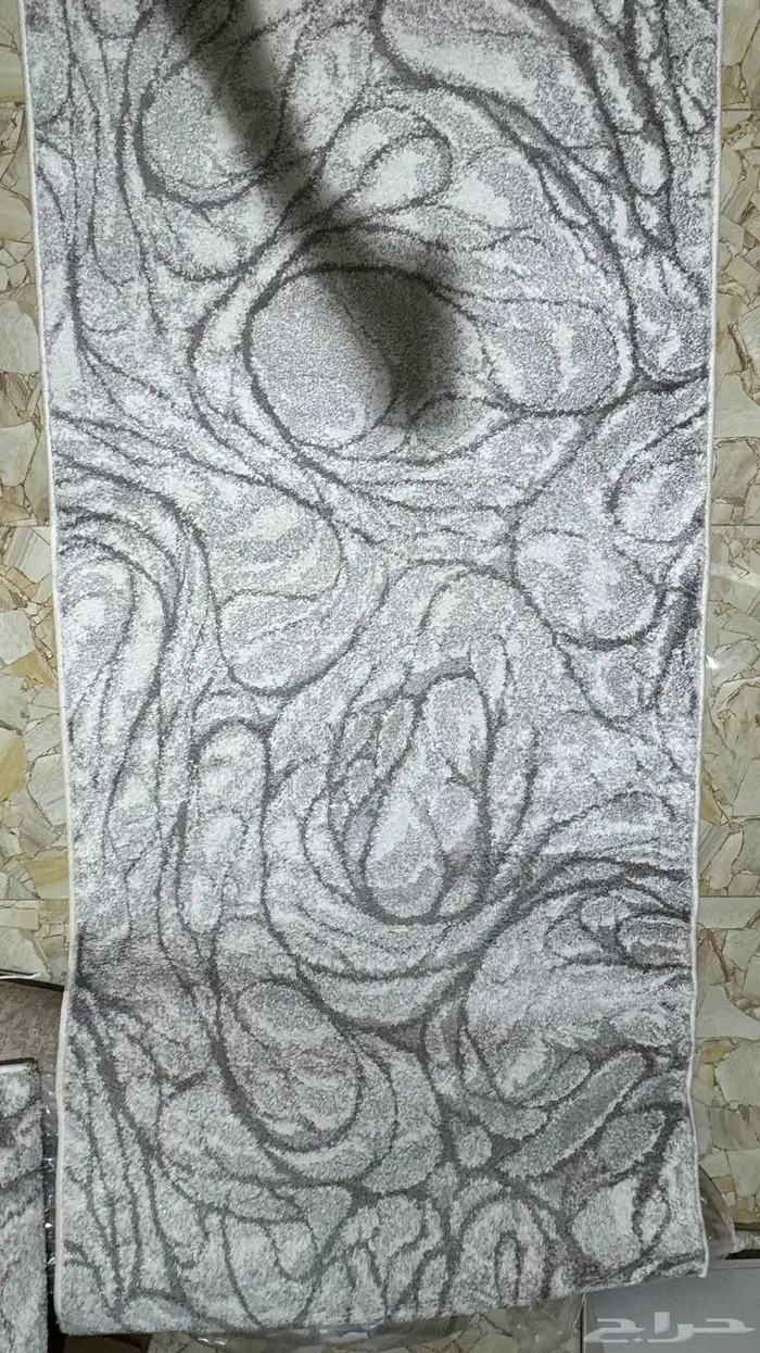 سجادة من شركة بورصة طولية تنفع للممرات مستخدمة نظيفة للبيع 0