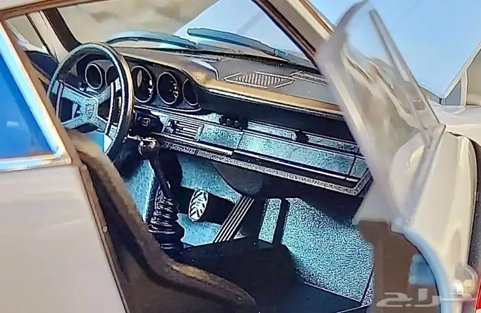 مجسم سيارة بورش 911 تراثي موديل 1973 8