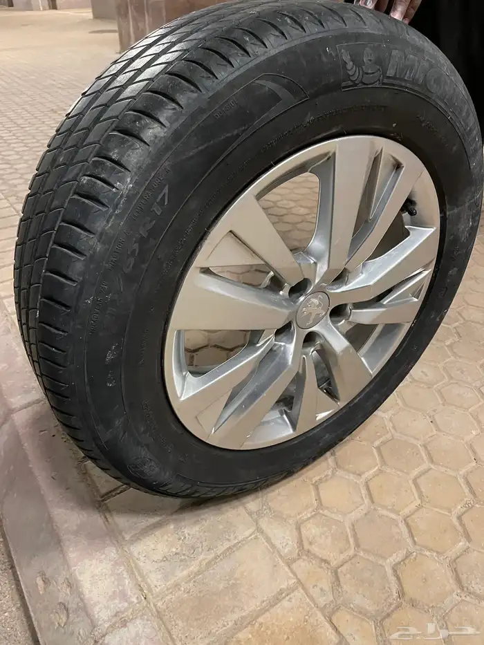 جنط وكفر بيجو 3008 1