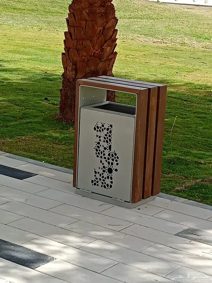 كراسى خرسانية سلات نفايات احواض زراعية مصدات مواقف 33