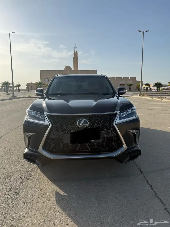 لكزس LX570 فل كامل مخزن 2020 0