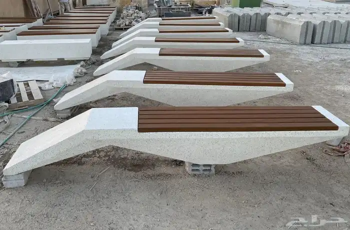 كراسى خرسانية سلات نفايات احواض زراعية مصدات مواقف 37