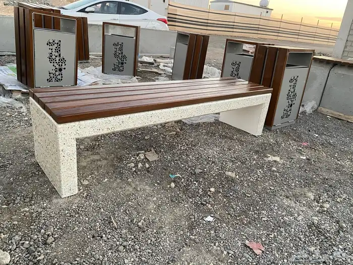 كراسى خرسانية سلات نفايات احواض زراعية مصدات مواقف 35