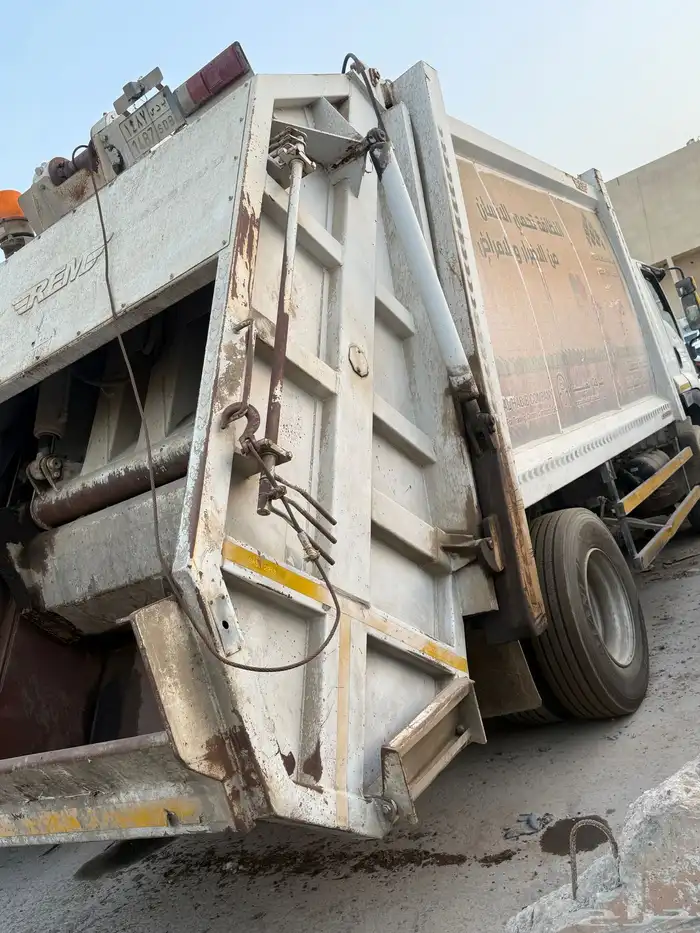 مكبس ضاغط بلدية 3