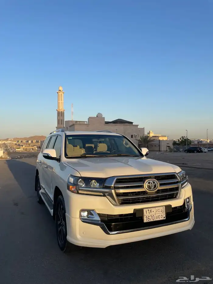 لاندكروزر تورنق 2019 16