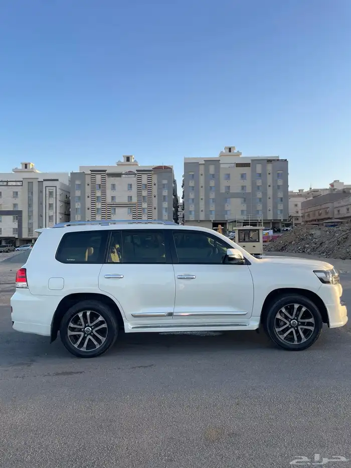 لاندكروزر تورنق 2019 14