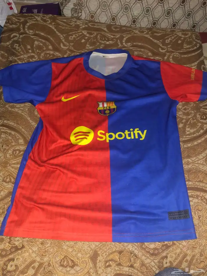 تيشيرت برشلونة لامين يمال 2025 0