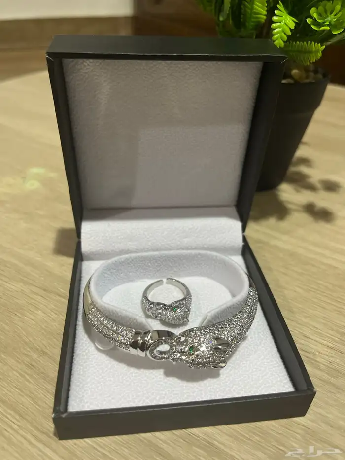 نظارات و اكسسوارات 24