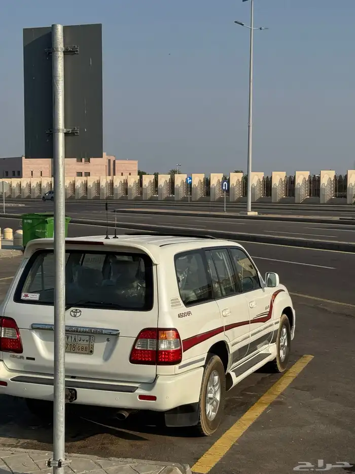 لاندكروزر صالون 2007 فل كامل 9