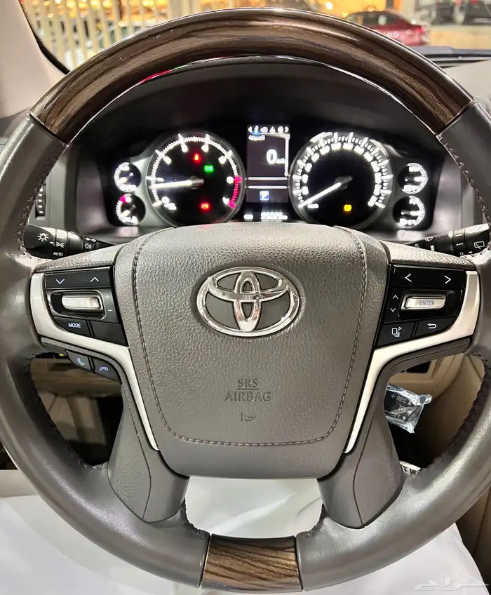 تويوتا لا ندكروزر VXR موديل 2021 نظيف جدا (( تم البيع )) 8