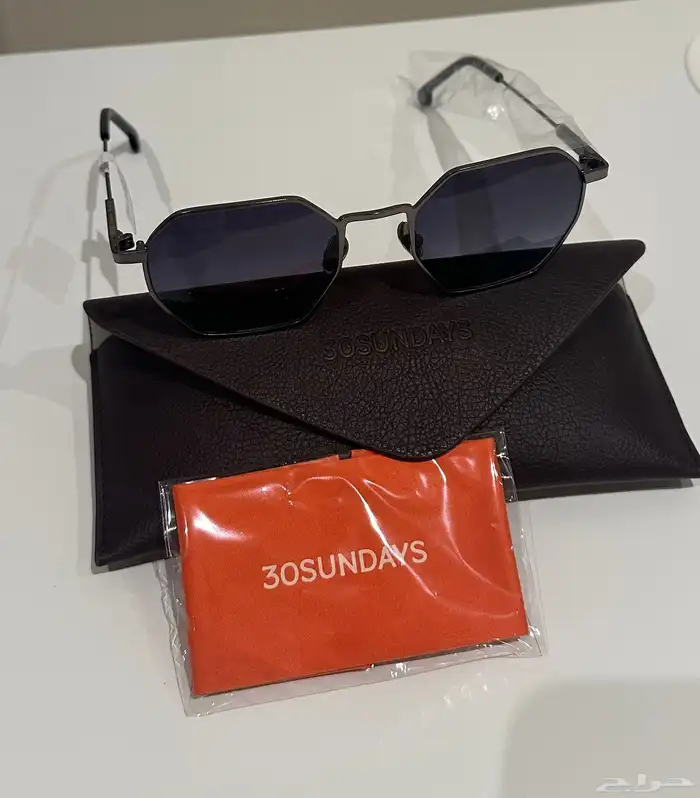 نظارة شمسية من ايوا 1