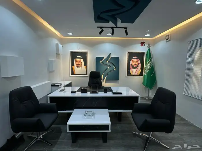 مكاتب ادارية تنفيذية ذات جودة عالية وتصميم انيق تركي وصيني. 11