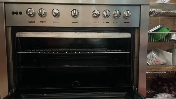 فرن 5 عيون إيطالي الأصلي مستخدم قليل مافي اي عيوب كل شي شرط 3