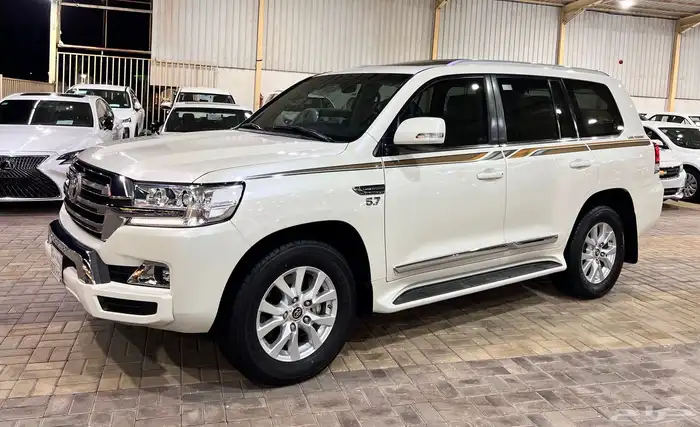 تويوتا لا ندكروزر VXR موديل 2021 نظيف جدا (( تم البيع )) 6