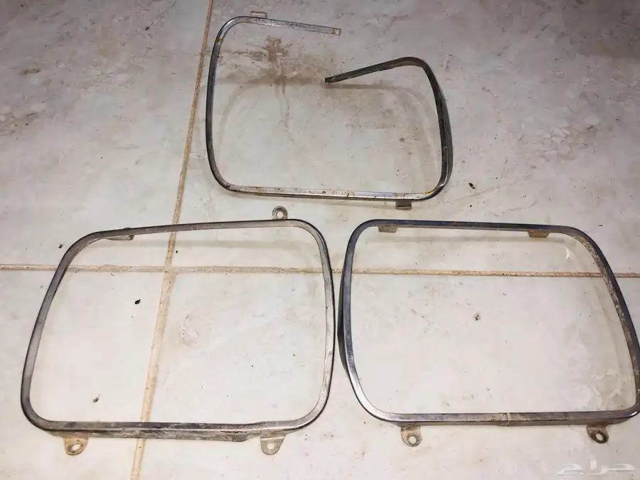 قطع هايلوكس مستعمل 7