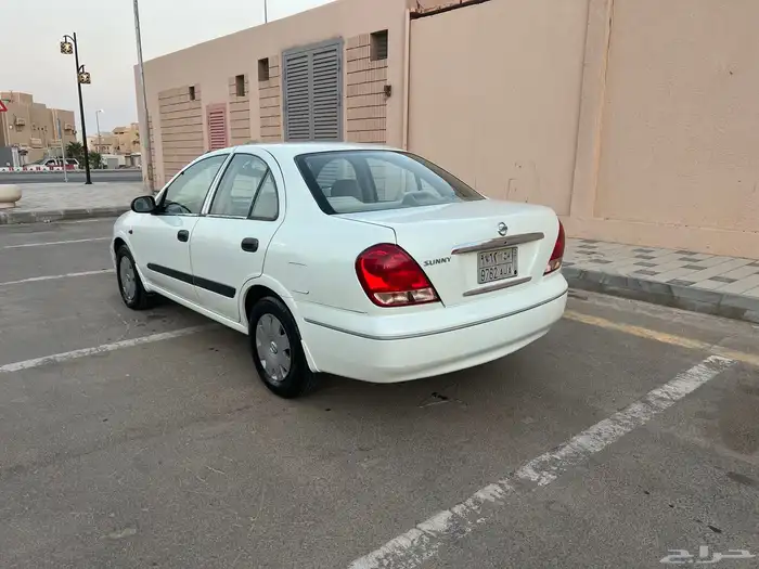 للبيع صني موديل 2005 قير عادي او البدل بسوزو غمارتين 2