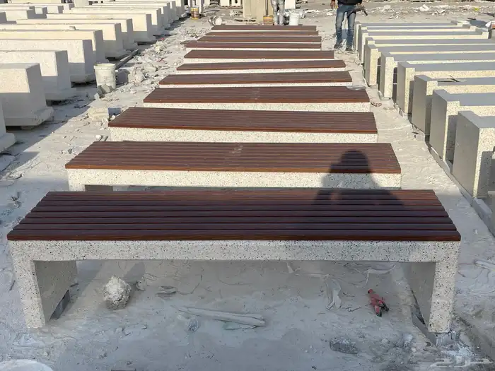 كراسى خرسانية سلات نفايات احواض زراعية مصدات مواقف 30