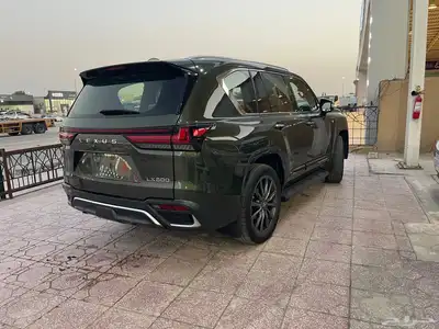 لكزس اف سبورت موديل 2023 مستخدم نضيف ماشي 80شرط 12