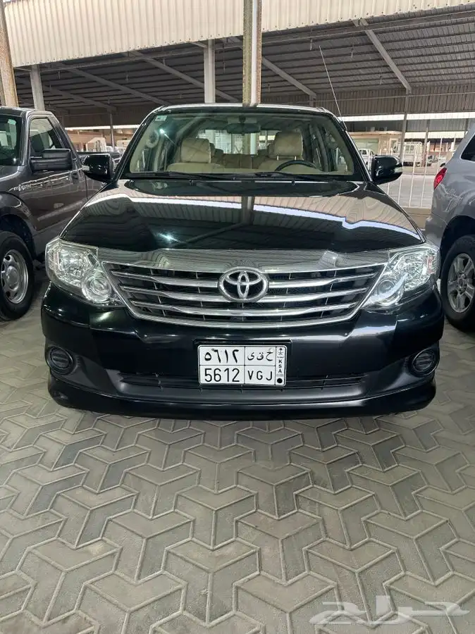 نبيع فورشنر 2014 مخززن ( تم البيع ) 0