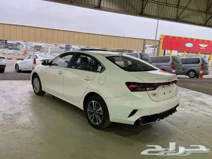 كيا سيراتو 2024 بنزين كمفورت 1500Cc.مستورد(أصفار).. 2