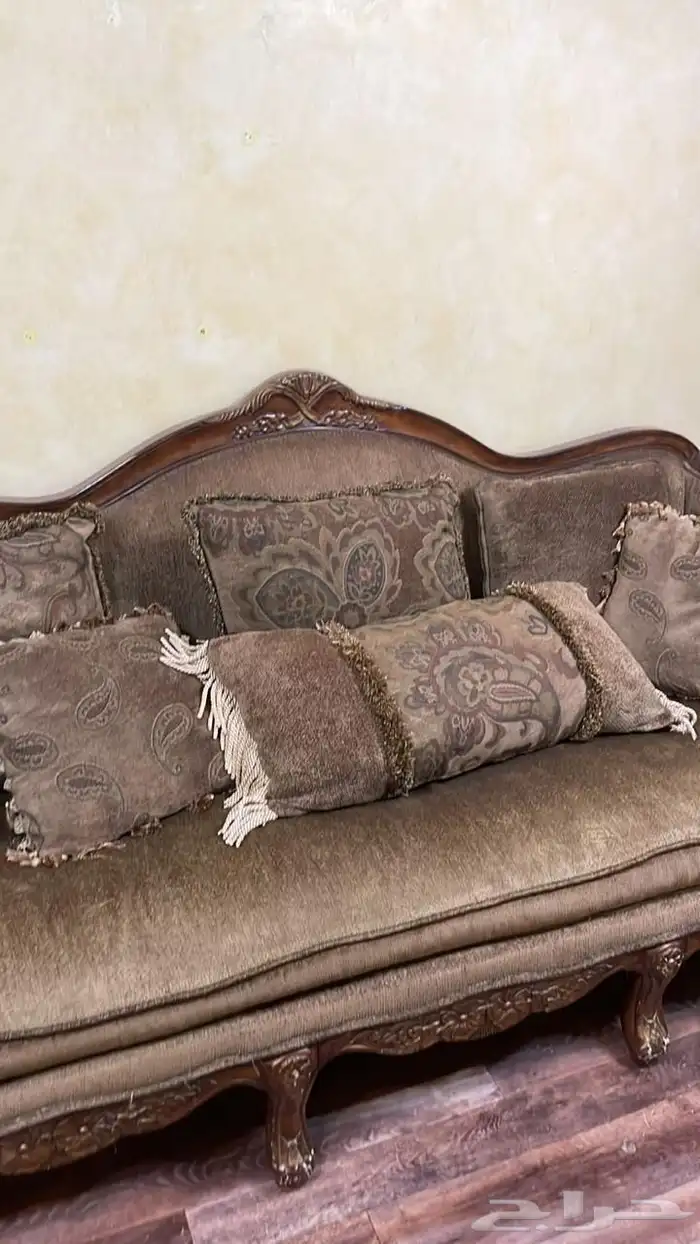 كنب خشب قديم للبيع مستعجل 6