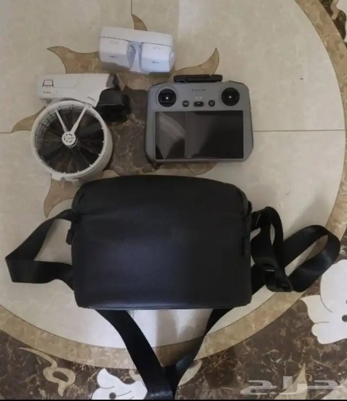 DJI FLIP درون 0