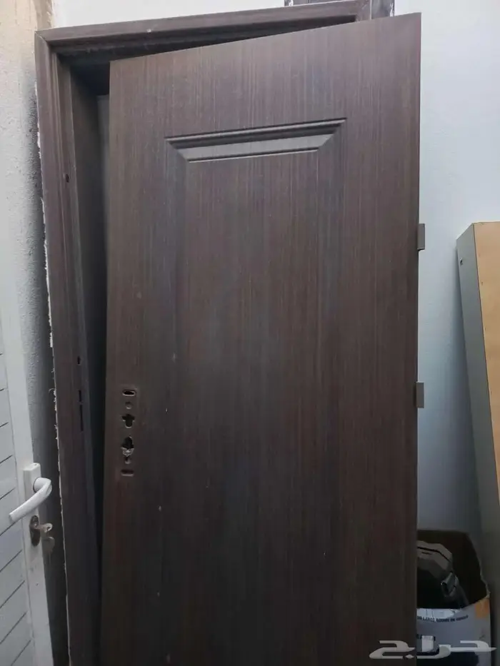 باب حديد مع الحلق لون خشبي 3