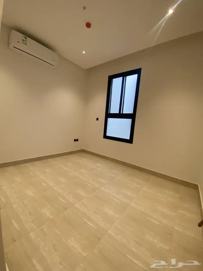 شقه للإيجار حي الرمال 2