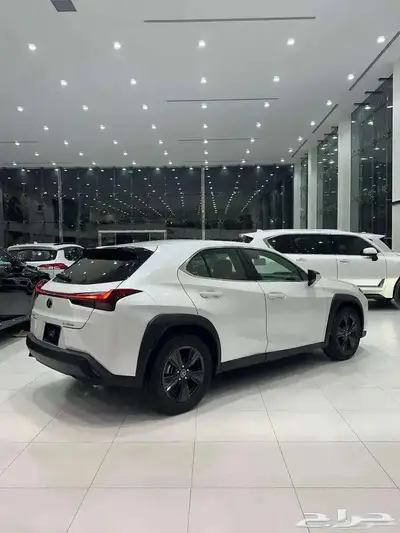 لكزس ux300h موديل 2024 كاش وتقيسط جميع البنوك 9
