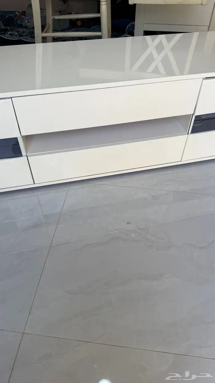 Tv unit طاولة تلفزيون 3