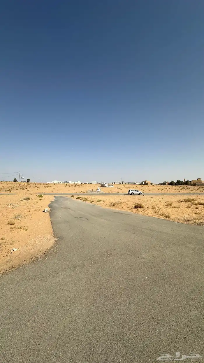 ارض على ثلاث شوارع بمخطط حطين بمساحة ( 650 متر ) 7