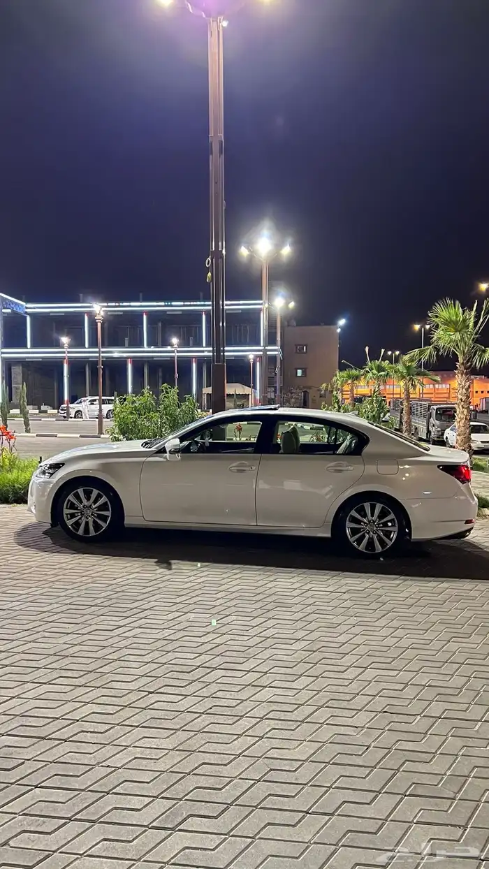لكزس GS350 مخزن 4