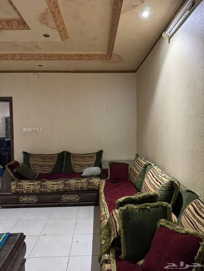 كنب وجلسات ارضية 1