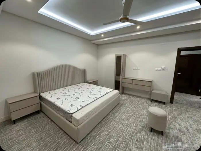 أسرة ومراتب وغرف نوم 0