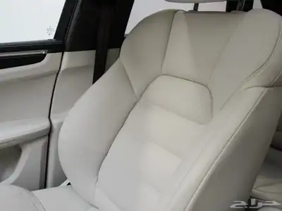 2023 Porsche Macan T - Premium Plus Package 20