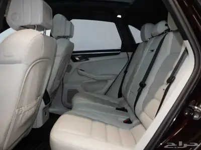 2023 Porsche Macan T - Premium Plus Package 21