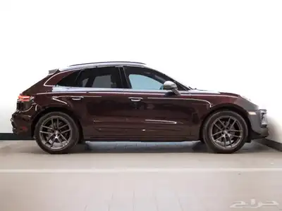 2023 Porsche Macan T - Premium Plus Package 2