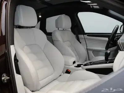 2023 Porsche Macan T - Premium Plus Package 19