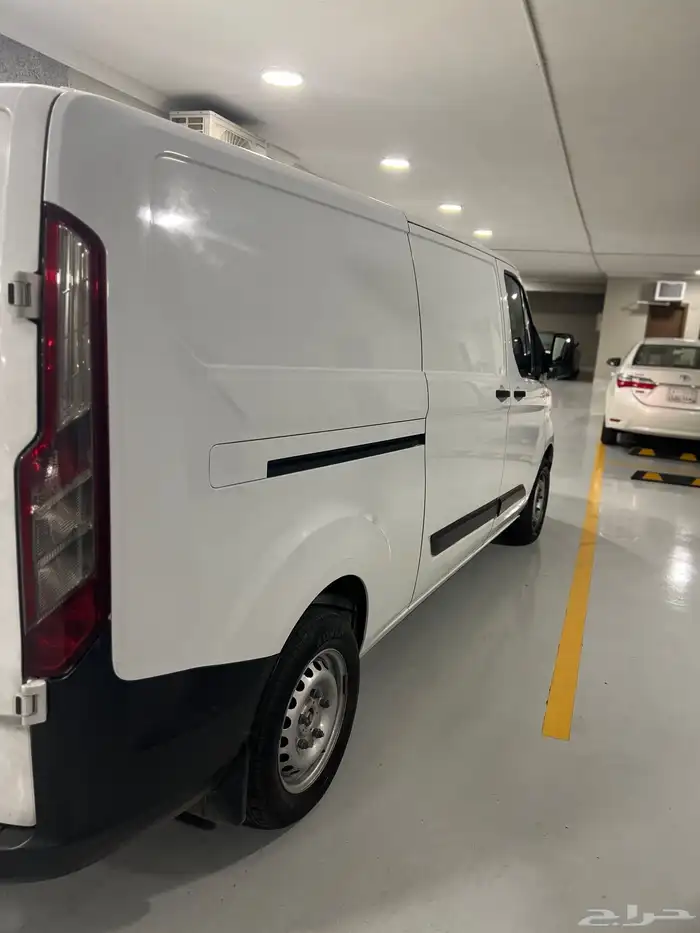 نقل بضاعه او مواد غذائيه او عفش صغير 0