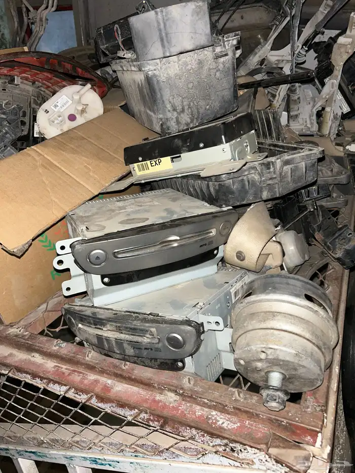 قطع جينسس متنوعه تركب من 2009 إلى 2014 6