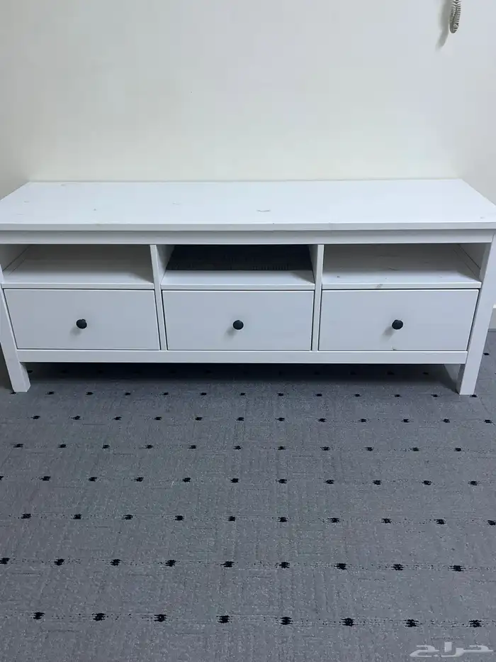 سلام عليكم اعرض لكم طاولة ما فيها ولا شي 0