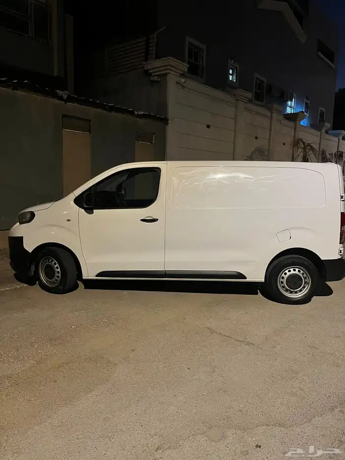 باص بضاعه للايجار . بيجو ديزل اكسبيرت 2018 نظيف جدا 1