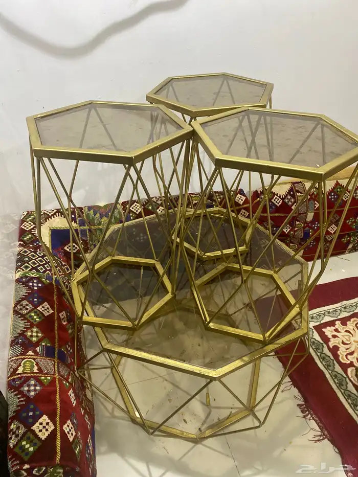 طاوله للبيع 2