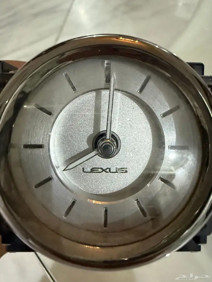 ساعة لكزس 460 1