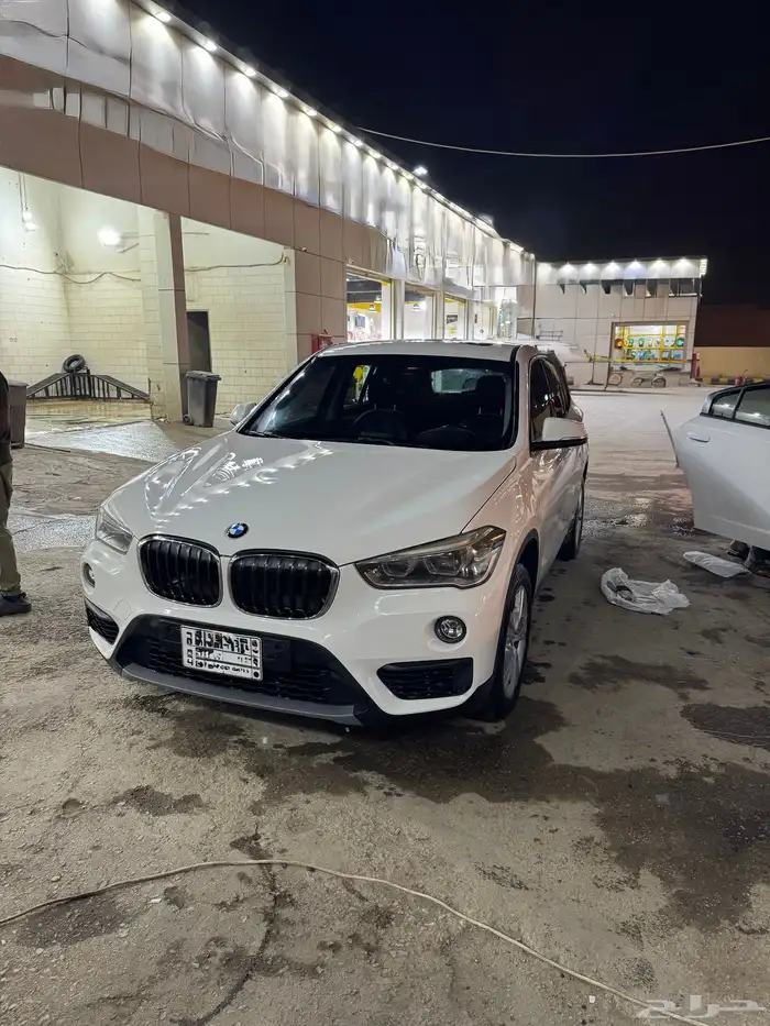 BMW x1 بي ام دبليو اكس 1 5