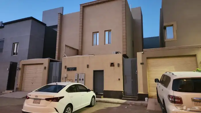 دور ارضي للايجار بحي النفل 0
