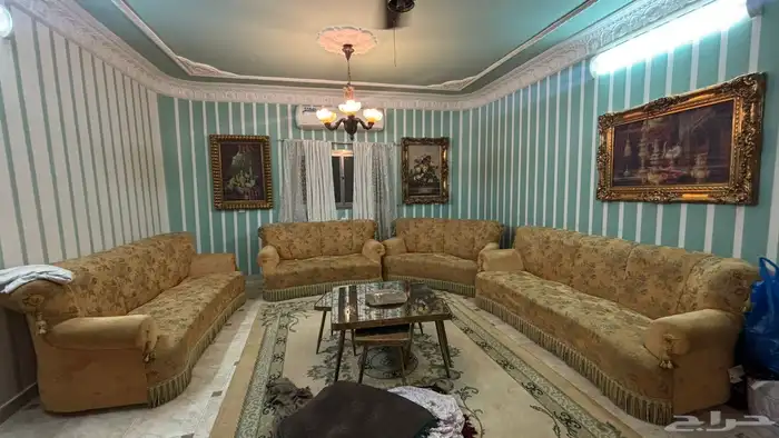 طقمين كنب للبيع بحالة ممتازه 5