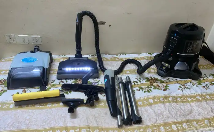 مكنسه رينبو نظيفه معها كامل اغراضها 11