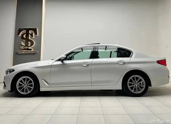 بي ام دبليو 2020 .. 520i 2