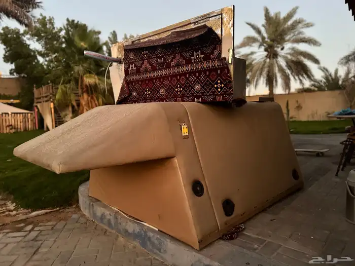 للبيع 3